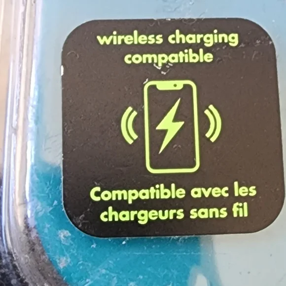 iPhone 12 Pro Max Case Gradient Blue to Pink with Heart 🩷 - Picture 4 of 4